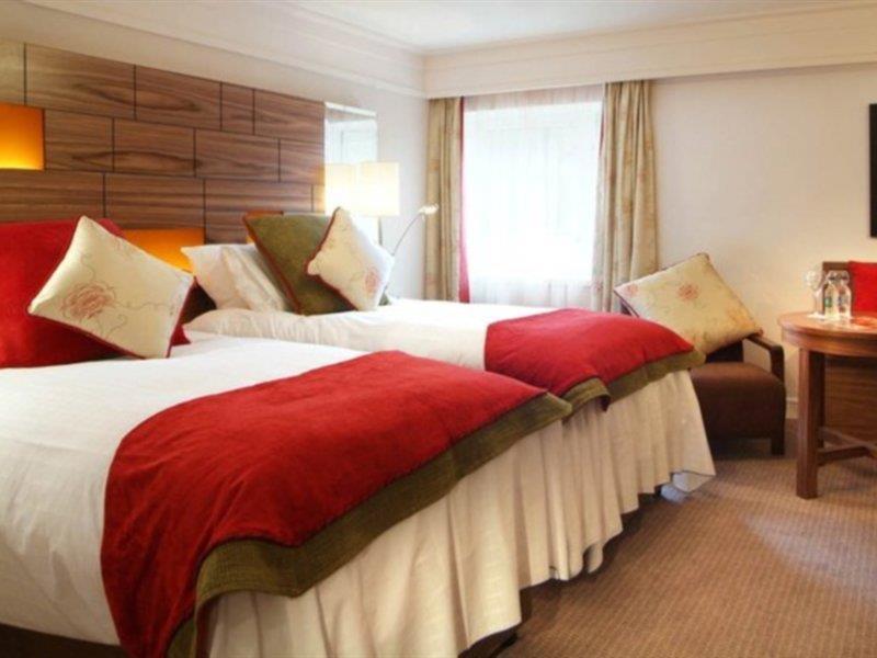 Clontarf Castle Hotel Dublin Bagian luar foto